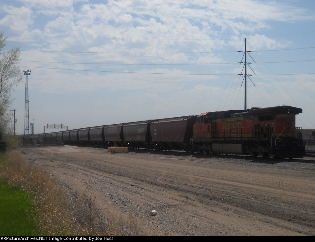 BNSF 4740 DPU